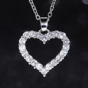 Romantic Heart-Shaped Zircon Pendant Necklace